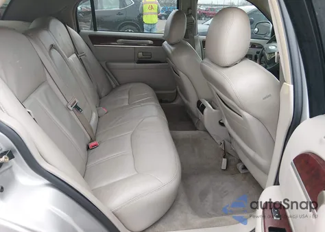 2004 Lincoln Town Car Ultimate from USA, damaged, VIN 1LNHM83W34Y686673